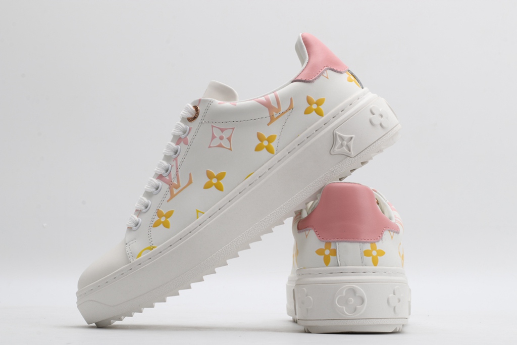 L*V SNEAKER